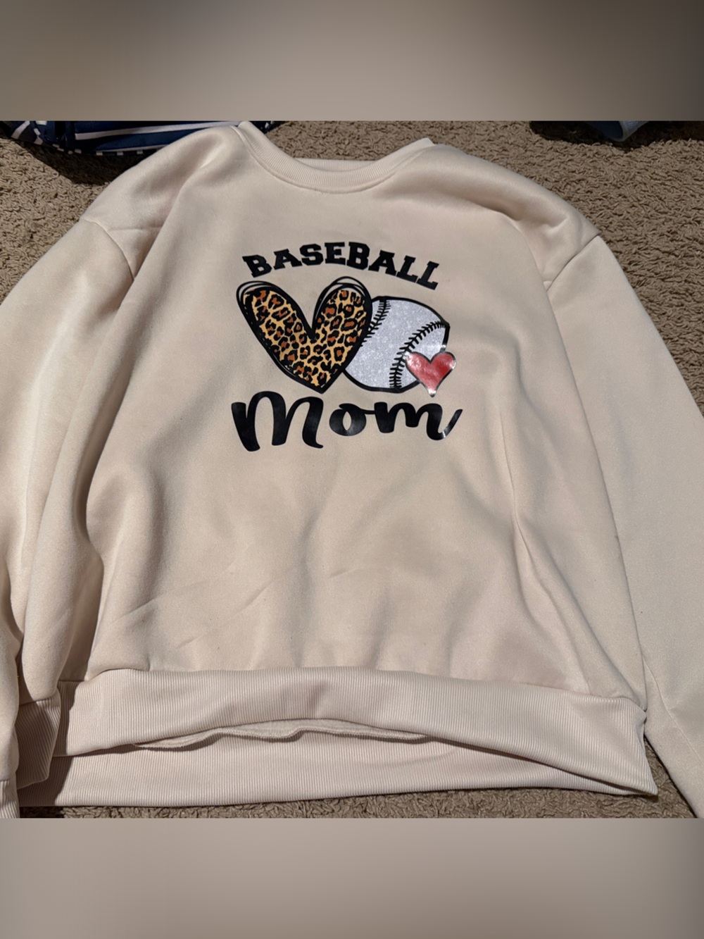 SHEIN Cream "Baseball Mom" Heart Graphic Sweatshirt